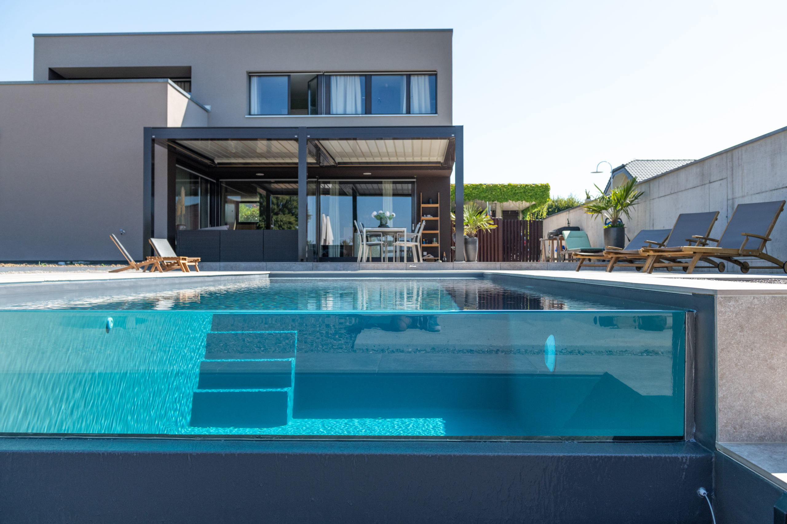 Terrasse en travertin — Payerne